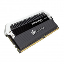 Corsair Dominator Platinum DDR4 4000 MHz 2 x 8Go